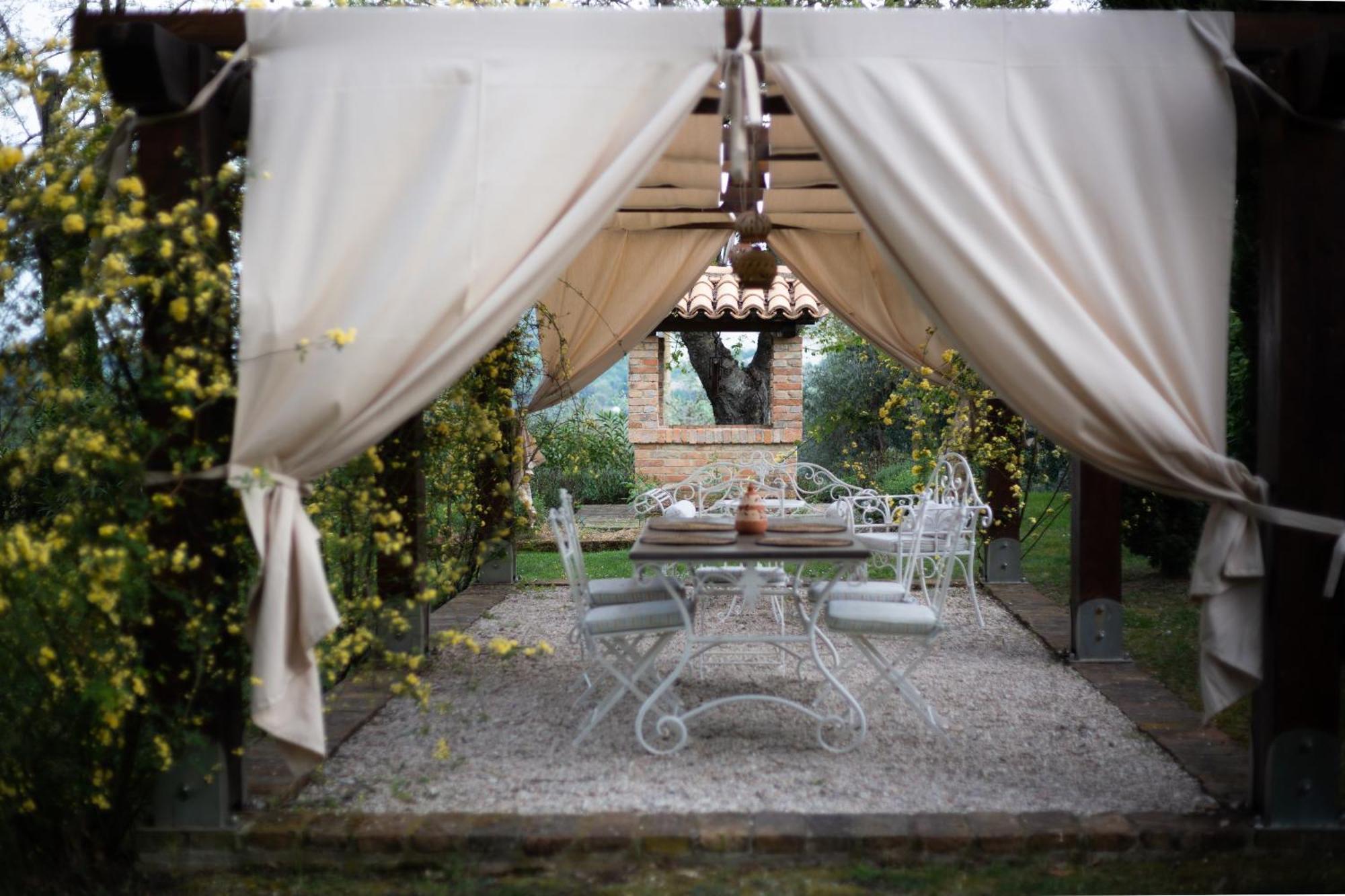 Ca' Le Cerque, Villa Surrounded By The Marche Nature Fossombrone Eksteriør billede