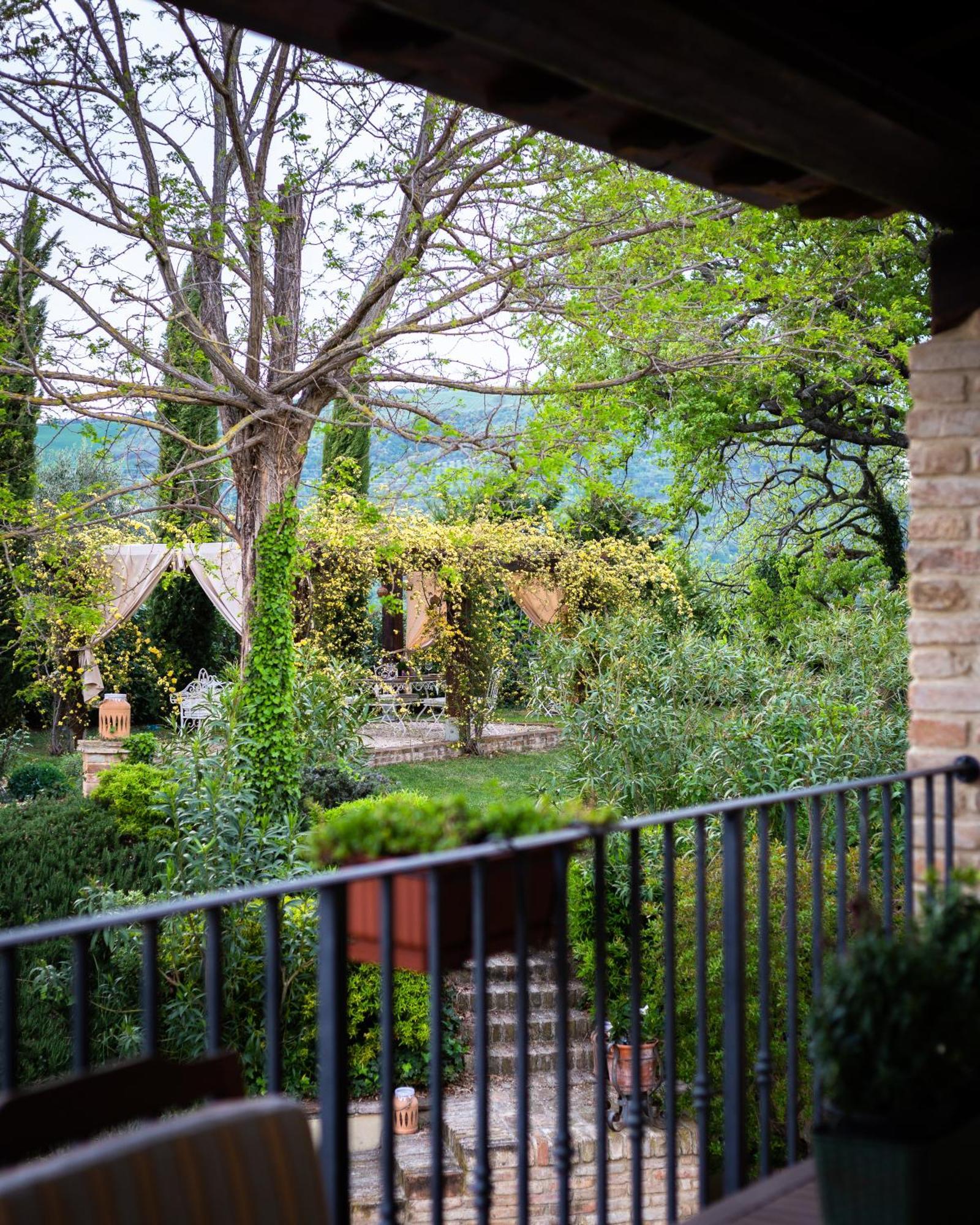 Ca' Le Cerque, Villa Surrounded By The Marche Nature Fossombrone Eksteriør billede