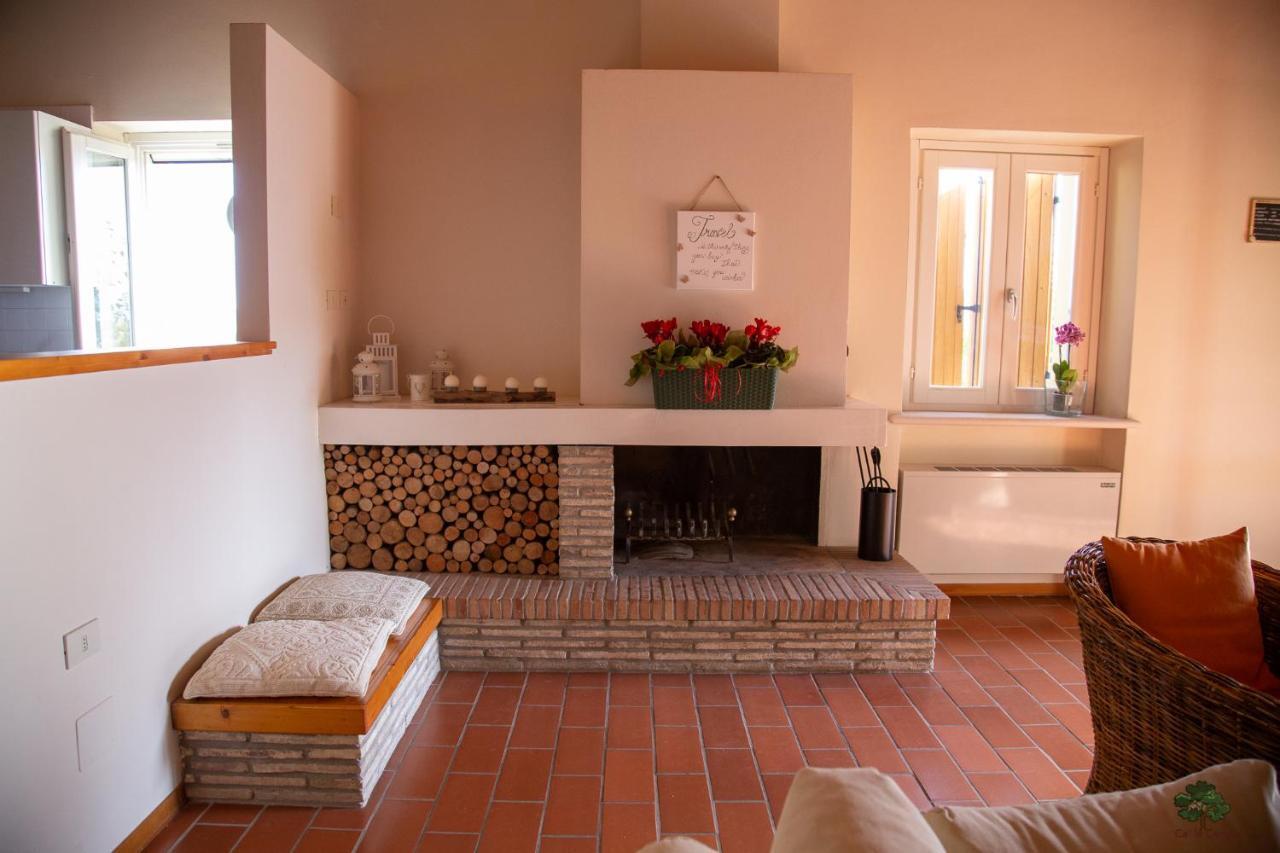 Ca' Le Cerque, Villa Surrounded By The Marche Nature Fossombrone Eksteriør billede